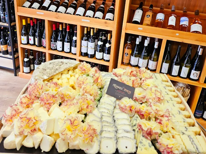 Fromages et Terroirs à La Tour-du-Pin : la sélection d&rsquo;Étienne derrière votre glacière